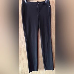 Simply Vera Skinny Black Pants. Size M